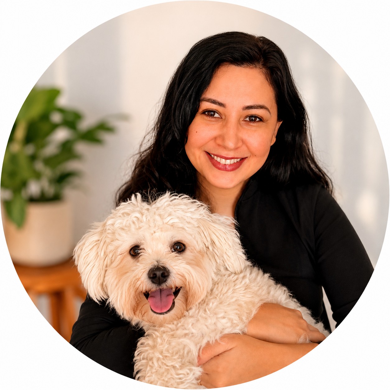 Ambar, profesora certificada TEFL ofreciendo clases de inglés en Toronto para latinos
